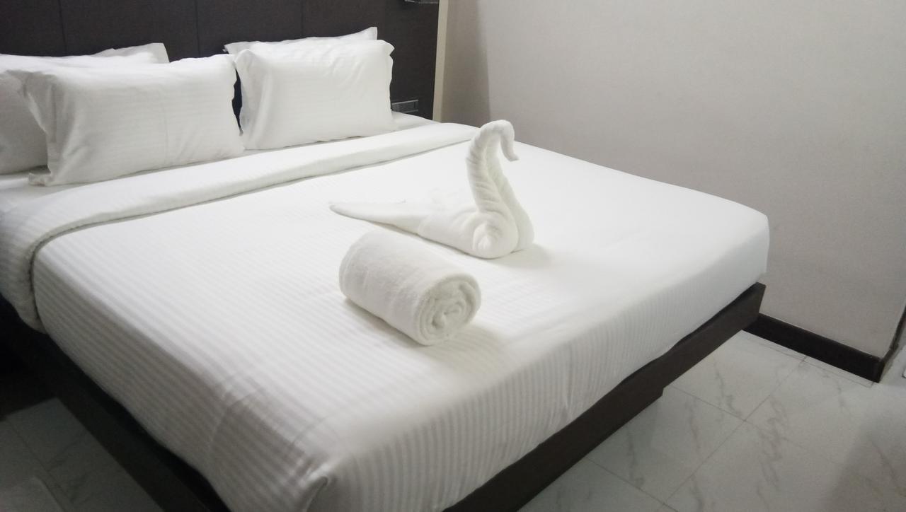 Rājahmundry Hotel Surya المظهر الخارجي الصورة