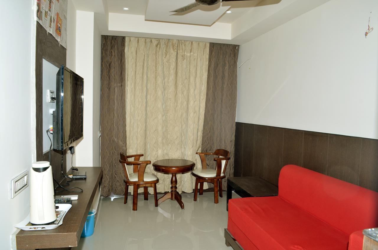 Rājahmundry Hotel Surya المظهر الخارجي الصورة