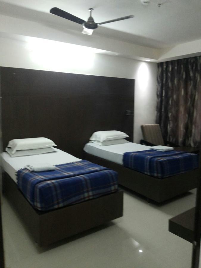 Rājahmundry Hotel Surya المظهر الخارجي الصورة