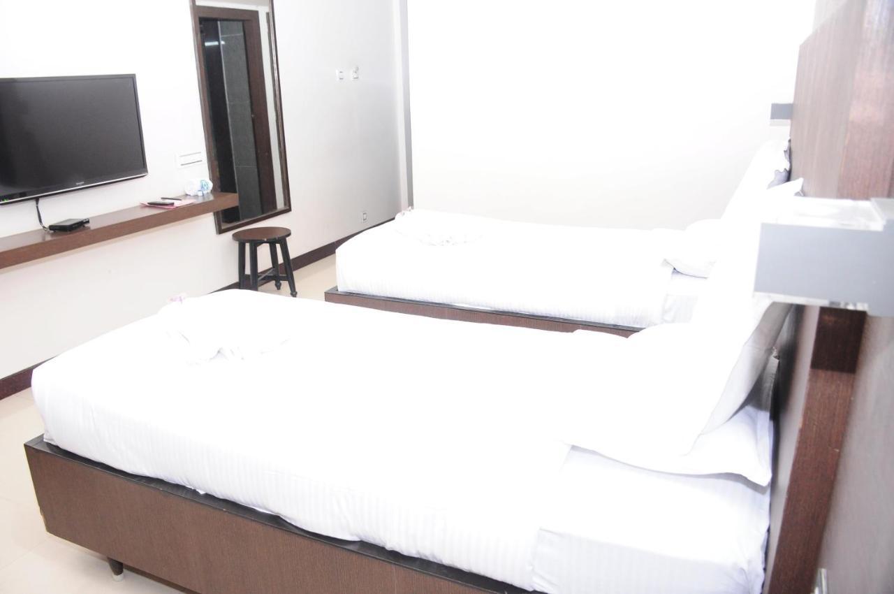 Rājahmundry Hotel Surya المظهر الخارجي الصورة