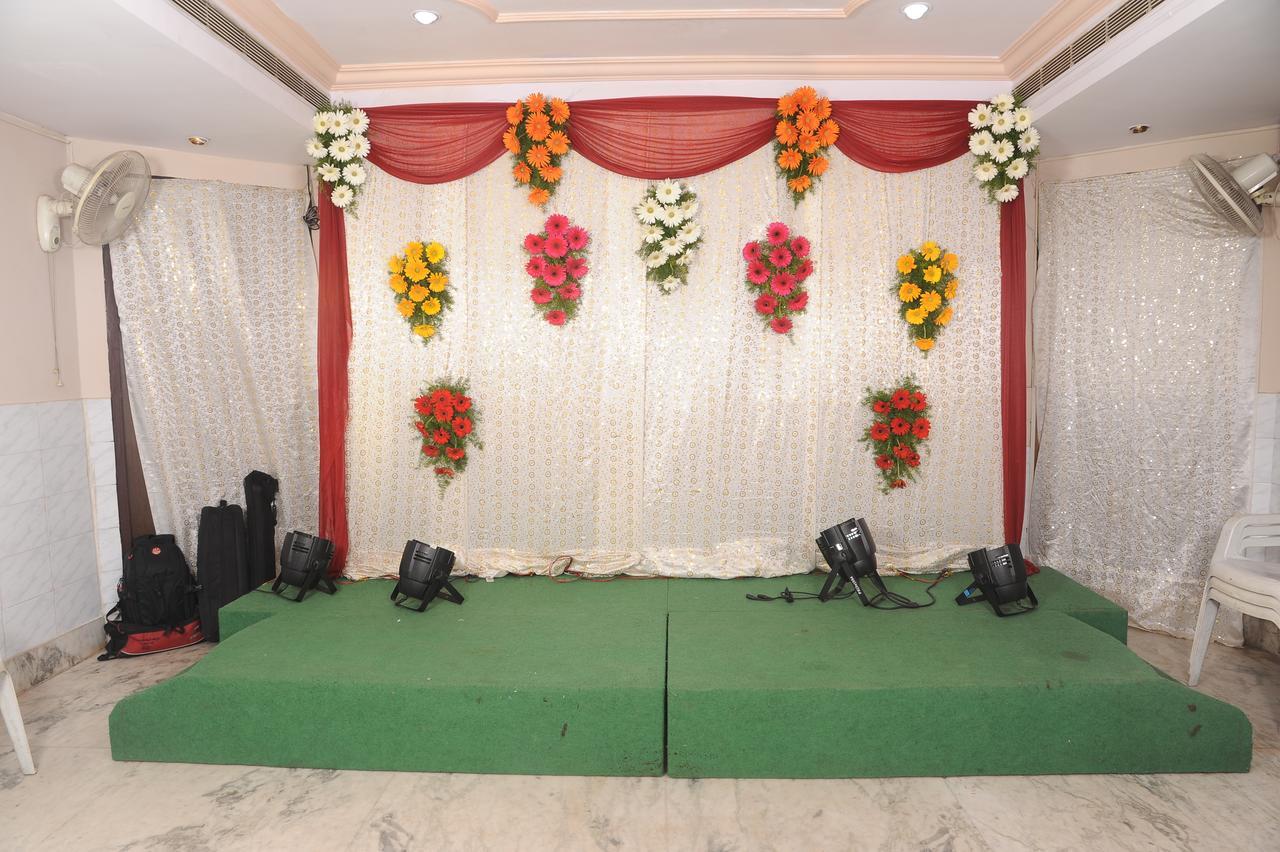 Rājahmundry Hotel Surya المظهر الخارجي الصورة